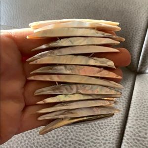 🐚 Natural Mother of Pearl Shell Stretch Bracelet